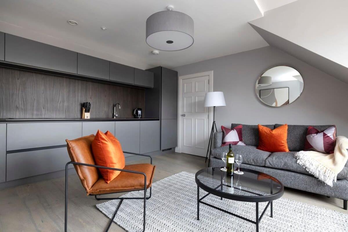 Dragon Suites - City Centre Castle View 1 Bed Apartment Edimburgo Exterior foto